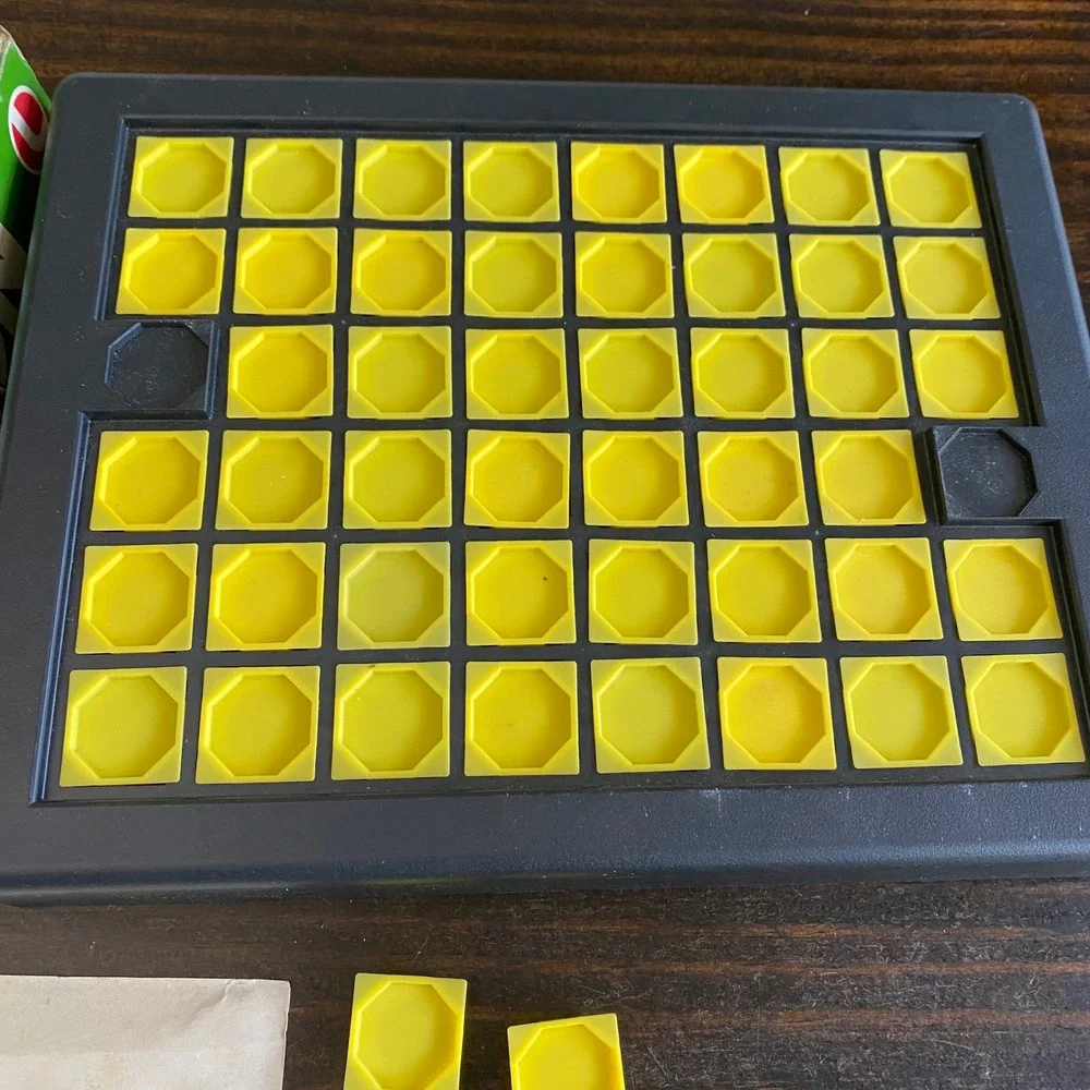 Vintage 1978 Lakeside Isolation COMPLETE Don't‎ Get Stranded Strategy Board Game
